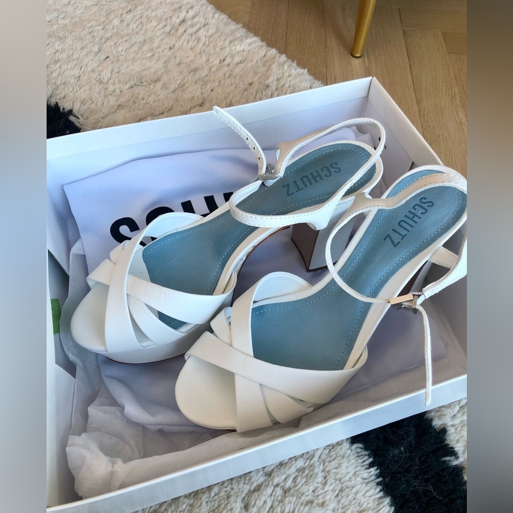 NEVER WORN White Schutz Keefa Sandal